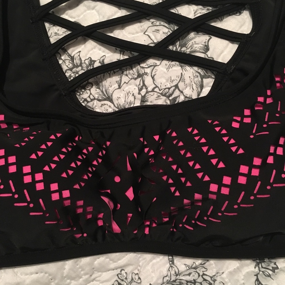 Bikini Top - Picture 2 of 3